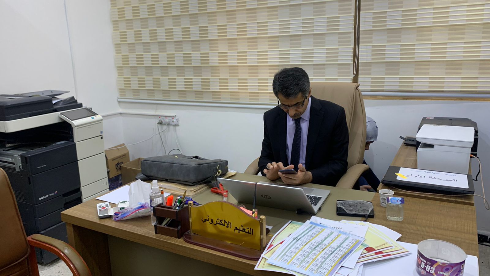 رئيس جامعة البصرة يزور كلية الصيدلة لمتابعة سير الامتحانات 
